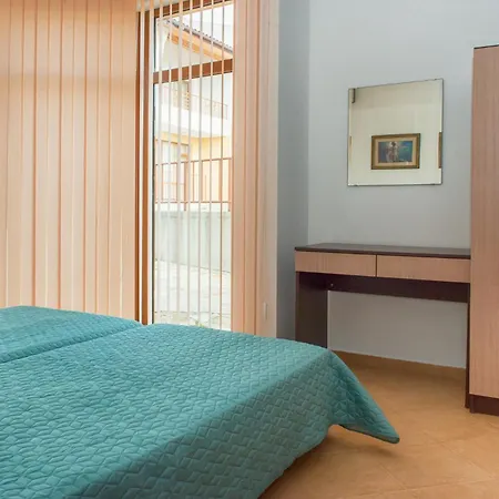 Montemar Villa Slăntjev Brjag