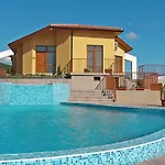 Montemar ヴィラ *
