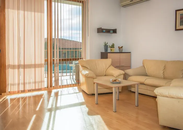 Montemar Вилла *